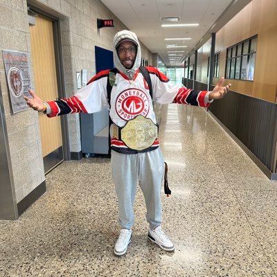 HypeBeastRelly's profile picture. “Failure to prepare is preparing to fail” 🏀🏀