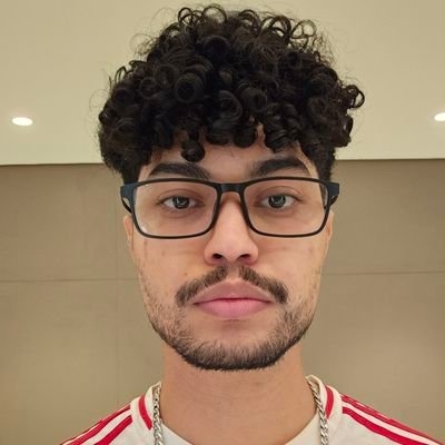 rani_absinto's profile picture. apesar de tudo eu sou arquiteto