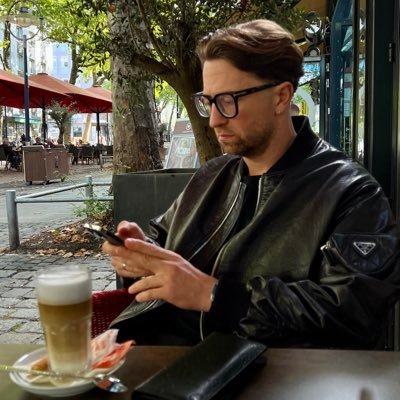 A87V87's profile picture. 2025 Focus 👨🏽‍💻📊📚 🧘🏽 IRL♻ERL MMXM