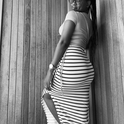 Glow_NgB's profile picture. Girl Mom🌸 • @PosabMo ‘s scrumptious Fiancée💍🥰❤️🌸