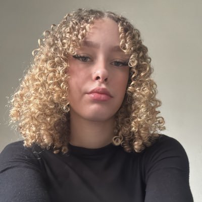 rubymistral's profile picture. Ruby🌸 21ans🫶🏻 notre petit secret 🤫👇🏻 https://t.co/xG89wWMus1