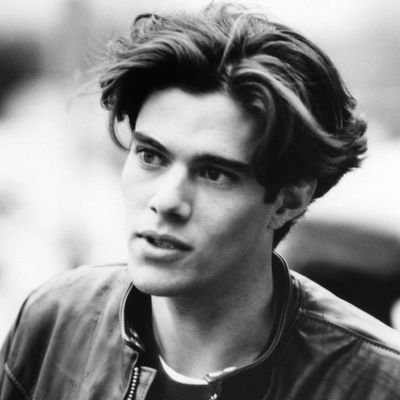 CarryM3Away's profile picture. •°              I'm so tired of all this shit that I feel
                                                   •° .                      show me something real