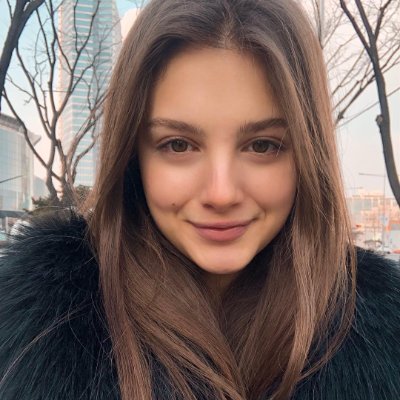 LizzyIrina's profile picture. A quiet heart in a loud world.