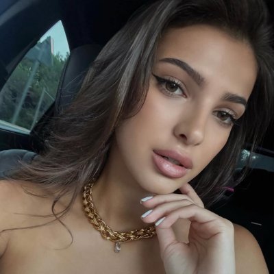 TheRealAnna_9's profile picture. In the world of cryptocurrency, 🔗diversification strategy is the key to success, and future wealth belongs to those who know how to spread risks.