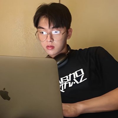 shseapologist's profile picture. i unfortunately Do gaf abt shse and bkgt 😅