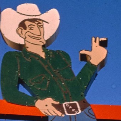 heuback's profile picture. pro-art, anti-genocide.