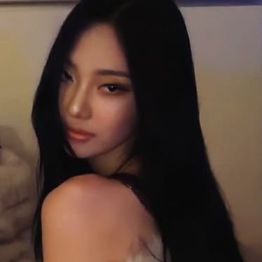 ihatesprn's profile picture. qué miras conchita