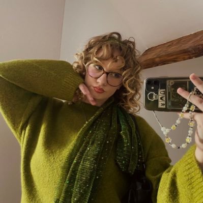 prttyech0es's profile picture. divina commedia