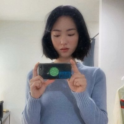 1ovedna's profile picture. 취미는 사랑 특기는 순애