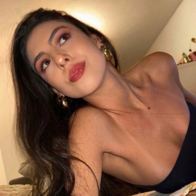 miarhs__'s profile picture. vivendo um frenesi