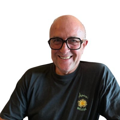 badierjf's profile picture. L'économie de la connaissance, vous y croyez? Moi je pense que je jour où l'on cesse de ne plus vouloir apprendre de nouvelles choses, c'est la Mort...