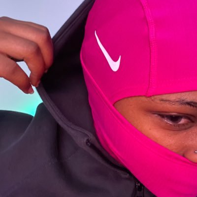 yobtchfavstem's profile picture. yes I’m in here talking shit