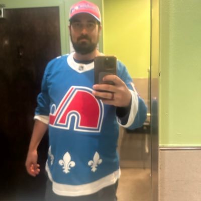 Avaholic91's profile picture. i’m here mainly to talk hockey and metalcore
