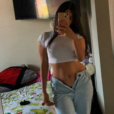 yineethh's profile picture. ❄️☃️🦥🩷🌿