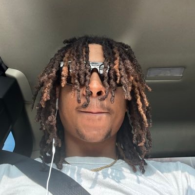 ForeverZionn's profile picture. 
