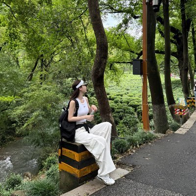 HenrietteT43055's profile picture.