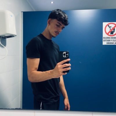 daaniimon's profile picture. 19y | contact: @yaremidl