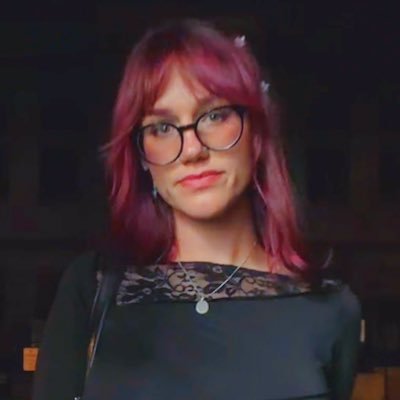kyliebytes's profile picture. take it easy dude, but take it • robison (rah-beh-son) not robinson • signal @ kylie.01 💌 kylie@kyliebytes.com