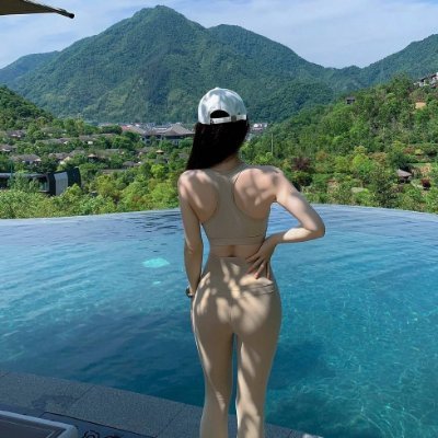 evanskeithvfr's profile picture. I'm not a beautiful woman, but I'm always trying to be a smart woman. 🌸