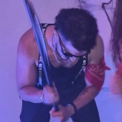 juniormonts's profile picture. zeldinha fã, projeto de dj, strogonoff e animes