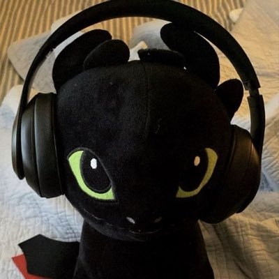 moon7me's profile picture. mv33 || op81 || aa23