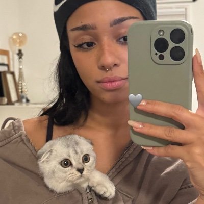 minorcatt's profile picture. don’t worry I’ll make you worry