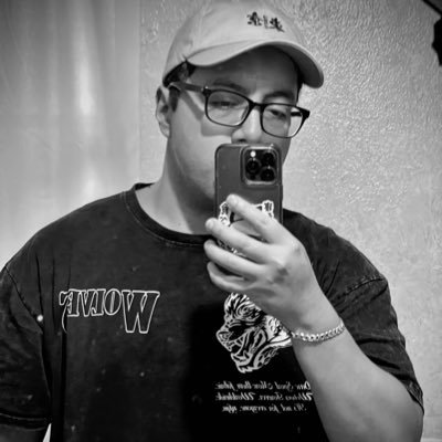 deaftones3's profile picture. 