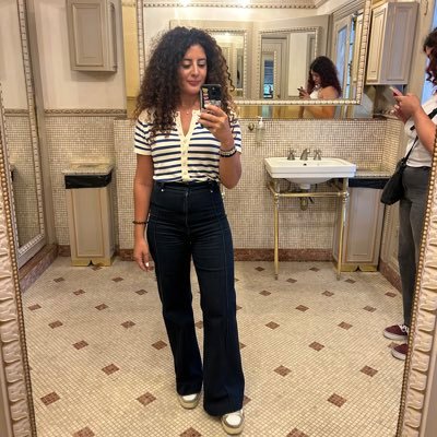 StephanieSlmn's profile picture.