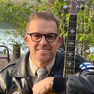 ScooterTapio's profile picture. Founder, https://t.co/M5xGXM1WfE | B2B Sales Growth Strategist | 10X Business Coach | Helping You Break Your Sales Records – Sustainably