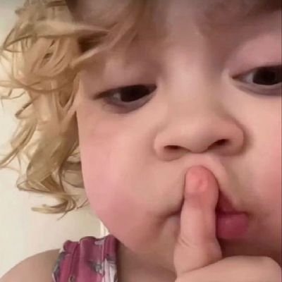 ilinnn_ahhhhhhr's profile picture. قصه ی مارو برای هیچکس نگو. جنبه ی شنیدنمون رو، هیچکس جز خودمون نداره.