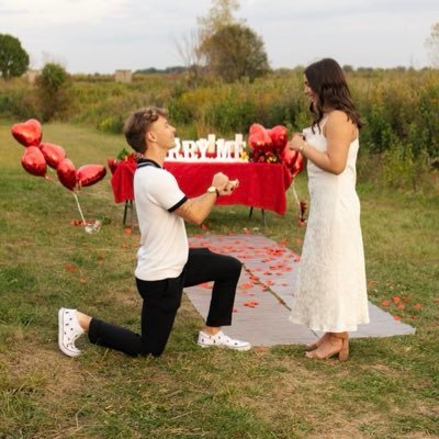 _RealJT25's profile picture. Saved by Jesus | Fiancé | Nursing student at Cedarville