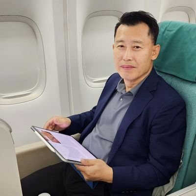 DanielleCh4239's profile picture. 🌎🌈 surgeon