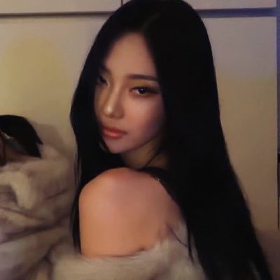 sfsluvr's profile picture. i was able to endure it, thanks to haechan