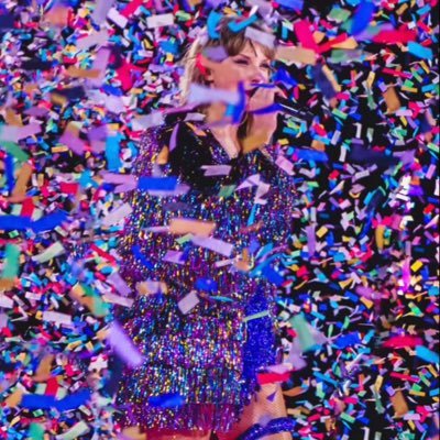 KellysGarden1's profile picture. // she/her // 26 // 🏔️Outdoorsy Swiftie⛷️ + Evermore Truther 🍂// Vancouver N1! //