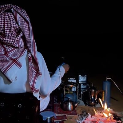 Hezamk1's profile picture. المساحة لاتكفي للتعبير عن محاكيكم .. بثبت تغريدة بشكل دوري أتكلم فيها عني إذا يهمك 🙄 This line is in English to show you how civilized I'm.