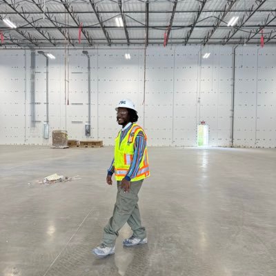 kellen_dee's profile picture. 🦺⚡️ 🏈 🎶 📊