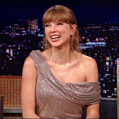 hesgetway's profile picture. ⋆ ☄︎.·˚ * 🔭 ⸆⸉