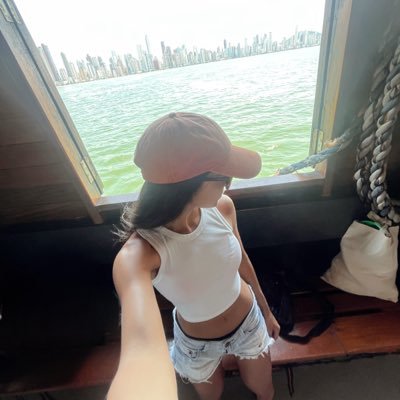 StefaniaZelaya's profile picture. Somos fugaces ☄️