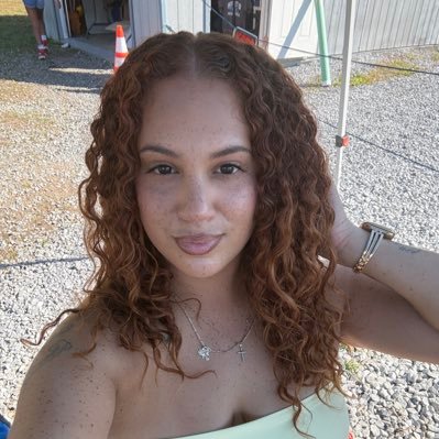 __leighsmama's profile picture. One day at a time. Nurse 🩺 #SelfTaughtMUA 💄