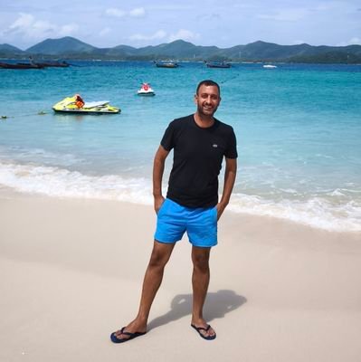 yusufpolat55's profile picture. Tesadüf anlamsız bir kelimedir. Hiç bir şey sebepsiz var olamaz..