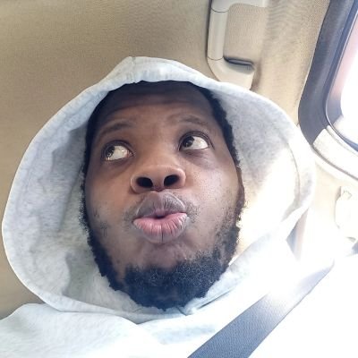 relebohilemm's profile picture. I'm not broke, I'm just fucked up right now gang.