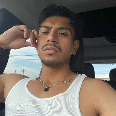 OETXVictor's profile picture. 