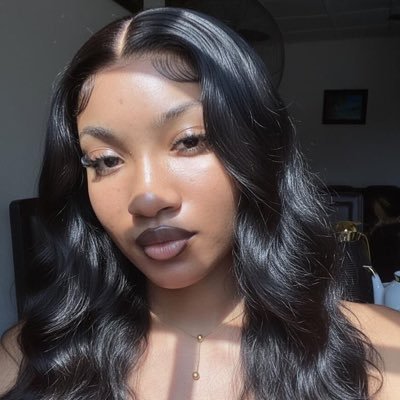 ASA__ODOGWU's profile picture. GOD IS HERE (DAILY PRAYER) ✞︎ • DARK POET • PUBLIC FIGURE • SHOUTOUTS • PAID ADS/PR • HIS PRINCESS ♡ • BRAND OWNER: LUMI SKIN ESSENTIALS. • CHECK MY HIGHLIGHTS