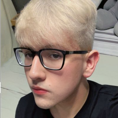 aquileanoxx's profile picture. born from a wish