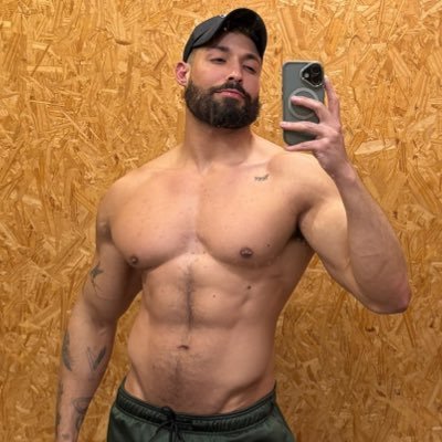 iwasadriel's profile picture. is your pussy green? • https://t.co/WbAFnU5Tdt • https://t.co/lNnGOBJ24F