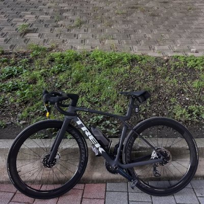 jahangi43932817's profile picture. Sunshine chaser, rain rider. QOM dreams, calm cadence.