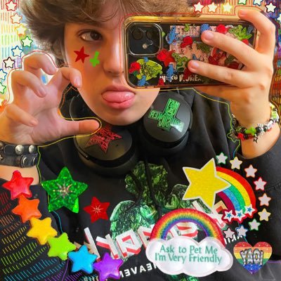 livingdeaddogz's profile picture. 