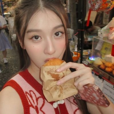 viewciize's profile picture. say what up to life immortality