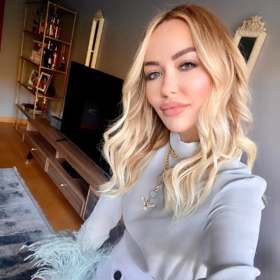 stellasmith124's profile picture.