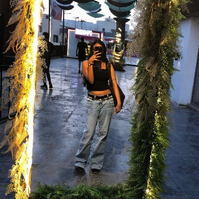 iluvcouture_'s profile picture. 